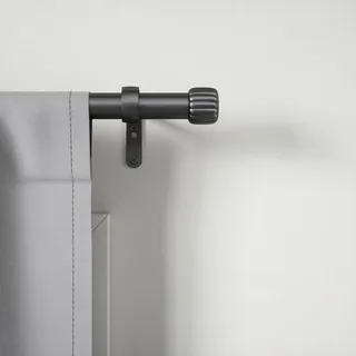 Umbra Vorhangstangenset , Schwarz , Metall, Kunststoff , 91-168 cm , Heimtextilien, Vorhänge, Vorhangstangen, Vorhangstangenset
