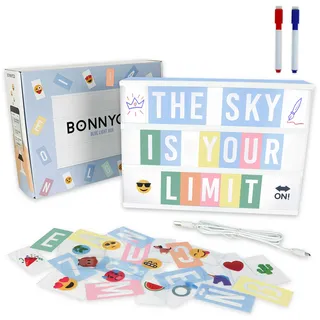 BONNYCO Light Box Blau A4 mit 400 Buchstaben Ä Ö Ü ß, Emojis, 2 Stifte, USB | LED Lightbox Junge für Kinderzimmer und Baby Party. Lichtkasten Buchstaben Ideal als Geschenk für Geburtstag, Weihnachten