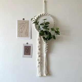 Ibenzoa® Boho Makramee Wandbehang, handgefertigt aus natürlichem Baumwollseil, mit künstlichem Eukalyptus, Quasten & Holzperlen, L ca. 68 cm, Ø 18 cm - Weiß