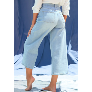 7/8-Jeans LASCANA "in modischer Culotte-Form", Damen, Gr. 34, N-Gr, light blau washed, Denim/Jeans, Obermaterial: 98% Baumwolle, 2% Elasthan, unifarben, figurumspielend knöchelfrei, Jeans 7/8-Jeans, aus Baumwoll-Denim, Straight-Leg, Sommerhose