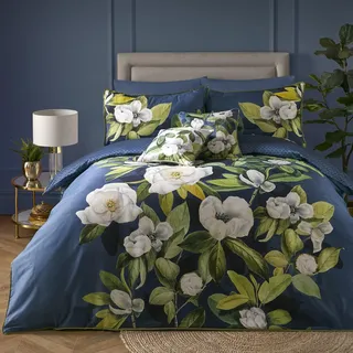 SOIREE Bettbezug mit Blumenmuster, Doppelbettgröße (200 x 200 cm), wendbar (2 Designs), weiche 100% Satin-Baumwolle, 2 x Kissenbezüge, Luxus-Bettwäsche mit weißen Blumen, marineblaue Bettwäsche