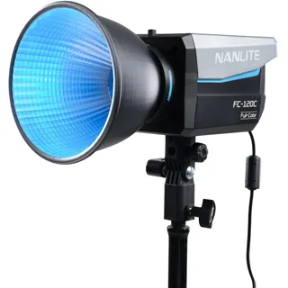 Nanlite Reportage- und Studio-Scheinwerfer. Mit RGBW-LED