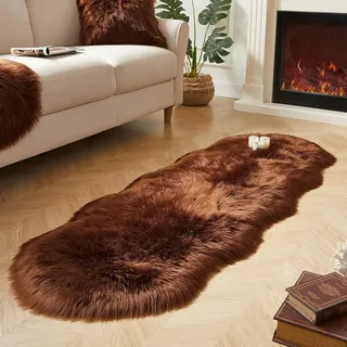 JXLOULAN Faux Schaffell Teppich Dunkelbraun 60x160 cm, Weicher Flauschiger Longhair Fell Lammfellimitat Teppich für Wohnzimmer Deko Stühle Sofa Schlafzimmer