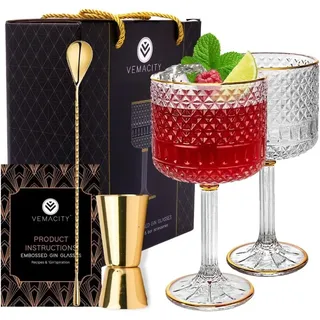 Vemacity Luxuriöses Gin Gläser 2er Set | 2 Geprägte Gin Tonic Gläser mit Goldrand (500ml) | Goldlöffel & Jigger | Gingläser Geschenkset | Aperol Cocktail Glas | Ideal für Weihnachten und Neujahr