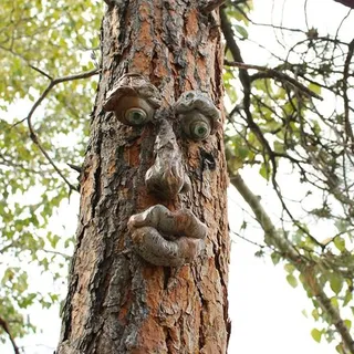 Lustige Alte Mann Baum Gesicht Garten Dekoration - 3D Skulptur - Einzigartiges Gartenaccessoire