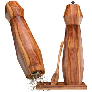 Wolfgangs Salz und Pfeffermühle Groß aus Holz - Edles Gewürzmühlen Set mit Keramikmahlwerk für jede Mahlgröße - Pfeffer und Salzmühle Holz - Pfeffer Mühle mit Extra Untersetzer + Löffel