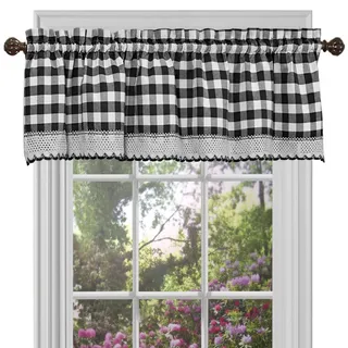 ACHIM Home Decor, Buffalo, Karierte Volant-Fenstervorhänge, 147 cm breit, 35,6 cm lang, schwarz und weiß kariert, lichtfilternd, Landhausstil, für Schlafzimmer, Wohnzimmer und Esszimmer