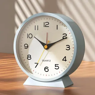 AYRELY®4.5 Zoll Wecker Analog ohne Ticken, kleiner Retro-Metall-Tischuhr, batteriebetrieben, mit Nachtlicht für Kinder und Erwachsene. Ideal für Nachttisch, Schlafzimmer und Wohnzimmer-Deko (Hellblau)