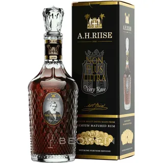 A.H. Riise Non Plus Ultra 42% vol 0,7 l Geschenkbox