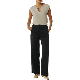 Blusenshirt COMMA, Damen, Gr. 36, beige, Web, Obermaterial: 93% Viskose, 7% Elasthan. Futter: 93% Viskose, 7% Elasthan, unifarben, regular fit hüftbedeckend, V-Ausschnitt, Shirts Blusenshirt, mit geschlitztem Rundhals, Satin-Optik