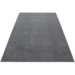 Ata Kurzflorteppich 140 x 200 cm hellgrau