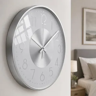 TOKTEKK Wanduhr Ohne Tickgeräusche Lautlos Modern wanduhren 12 Zoll Rund Geräuschlos Küchenuhr Aluminium Wanduhr Für Wohnzimmer Küche Schlafzimmer Und Büro(Silberne und weiße Ziffern)