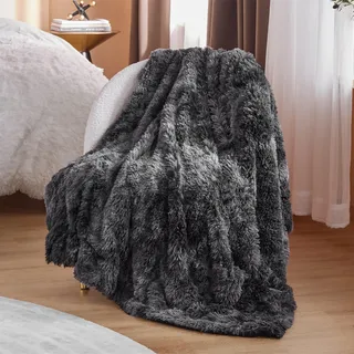 BEDSURE Kuscheldecke - Flauschig Decke, Warm Sherpa Sofadecke, Dicke Felldecke, Couchdecke, Flauschige Kunstfelldecke, Wohndecke für Couch, Schwarz, 150x200 cm