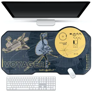 BelugaDesign Space Schreibtischunterlage | Voyager Raumschiff Mond Galaxie Wissenschaft SciFi Nerdy Mauspad | Große grau-goldene Tastatur Laptop Gaming Mauspad | maschinenwaschbar, rutschfeste