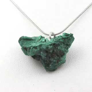 Halskette Malachit Brut. 48.00 Ct. Kipushi Mine, Haut-Katanga, Congo. Made IN E