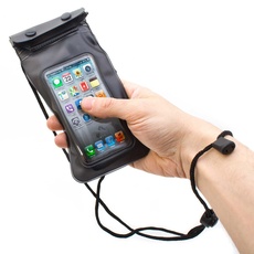 GOODS+GADGETS Wasserfeste Handy-Hülle Smartphone-Hülle Schutzhülle Tasche inkl. wasserdichter Kopfhörer