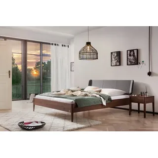 Hasena Massivholzbett, Kopfteil gepolstert Varese, Farbe: Nussbaum, geölt, Bezugsfarbe: Kul smoke, verschiedene Größen - 25 cm/180 x 210 cm