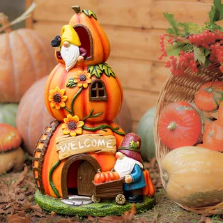 TERESA'S COLLECTIONS Herbstdeko Outdoor,Gartendeko für Draußen, Wetterfeste Kürbishaus mit Solarleuchte, Gartendeko aus Kunstharz,Orange Feenhaus Herbst Dekoration,Geschenke für Frauen 17cm