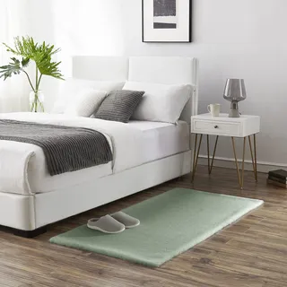 Teppich Wölkchen Fellteppich, Kunstfell Teppich Waschbar, Hasenfell Imitat, Kaninchenfell, Kurzfell - Tischläufer Fell, Fell Läufer Flur, Bettläufer - Grün - 50x150cm