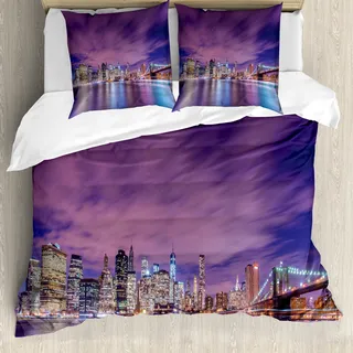ABAKUHAUS Städtisch Bettbezugs Set Für Doppelbetten, New York City Skyline, Milbensicher Allergiker geeignet mit Kissenbezügen, Mehrfarbig - Lila
