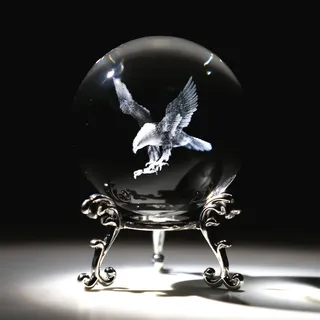 HDCRYSTALGIFTS Briefbeschwerer in Adlerform mit lasergraviertem Sockel - 60 mm - Dekorative Glaskugel - Transparent