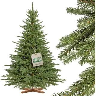 FAIRYTREES Weihnachtsbaum künstlich 150cm BAYERISCHE Tanne Premium | Made in EU | Christbaum Holzständer | Tannenbaum künstlich mit Naturgetreue Spritzguss Elemente
