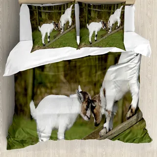 ABAKUHAUS Tier Bettbezug Set, Zwei niedliche kleine Baby-Ziegen auf einer Bank mit ihrem Horn-Bild-Bild-Design, 200 x 200 cm + 80 x 80 cm, Weiß und Grün