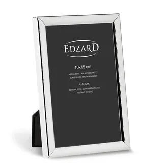 EDZARD Bilderrahmen Riga (für Foto 10 x 15 cm), edel versilbert, anlaufgeschützt, gehämmert, mit Samtrücken und 2 Aufhängern, zum Stellen und Hängen – Fotorahmen 10x15, Silberrahmen, Geschenk Hochzeit