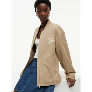 Bomberjacke TOMMY HILFIGER "COTTON BOMBER", Damen, Gr. 36, camel, Web, Obermaterial: 72% Baumwolle, 28% Nylon. Futter: 60% Baumwolle, 40% Polyester, unifarben, regular fit hüftlang, Rundhals, eingesetzt gerader Abschluss, Jacken Bomberjacke, Baumwollmischung, mit Logostickerei