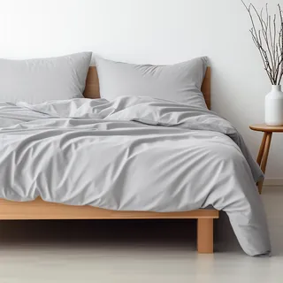 Hausfelder Mikrofaser Bettwäsche 155x220 atmungsaktiv, Decke 155 x 220 und Kissen 80x80 Set, leicht und superweich, Ökotex Made in Green