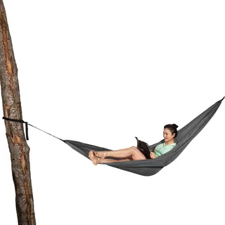 Tatonka Hammock Single - Superleichte Outdoor-Hängematte für 1 Person - Inklusive Befestigungsset (2X Gurtbänder / 2X Karabiner) - Belastbar bis 100 kg - 290 x 150 cm - Titan Grey