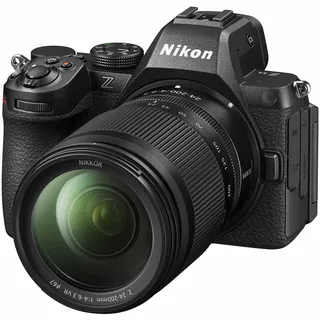 Z5 II Kit + Nikkor Z 24-200mm f/4-6.3 VR