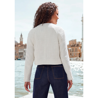 Kurzblazer LASCANA, Damen, Gr. 44, weiß (creme), Bouclé, Obermaterial: 79% Polyester, 13% Polyacryl, 5% Polyamid, 2% Viskose, 1% Wolle. Futter: 100% Polyester, unifarben, figurbetont hüftlang, Rundhals, leicht ausgefranste Kante, Blazer Kurzblazer