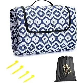 Oak & Tea Picknickdecke Wasserdicht Groß Faltbar Strandmatte Campingdecke 150 X 200 cm mit 4 Eckschlaufen Outdoor-Teppich mit Tragegriff Für Camping Karomuster Blau und Weiß