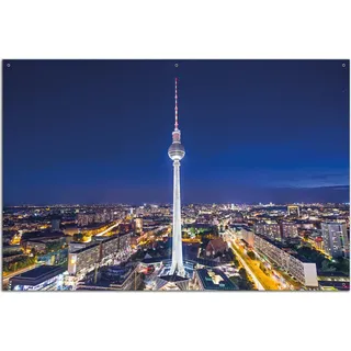 Wallario Outdoor-Poster für Garten oder Balkon, Motiv Fernsehturm Berlin bei Nacht, in ca. 61 x 91,50 cm - Blau