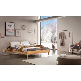 Hasena Massivholzbett, Kopfteil gepolstert Fabro, Farbe: Wildbuche natur, geölt, Bezugsfarbe: Kul white, verschiedene Größen - 25 cm/180 x 210 cm