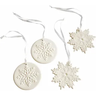 Loberon Anhänger 4er Set Jorval, weiß | Weihnachten, Winter, Festtage, Schneeflocke, Feines Porzellan, Kunstvolles Schneeflocken-Design, Inklusive Aufhängeband