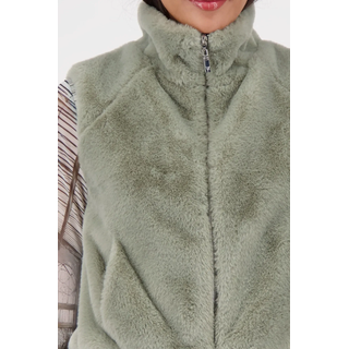 Fellimitatweste MONARI "Weste fake fur", Damen, Gr. 38, sage, Plüsch, Obermaterial: 100% Polyester. Futter: 100% Polyester, unifarben, regular fit taillenbedeckt, Rundhals, Westen Fellimitatweste, Regular fit, mit Rundhalsausschnitt