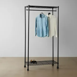 Amazon Basics Kleiderständer mit oberen und unteren Fächern, Schwarz, 91 x 45.6 x 180.2 cm