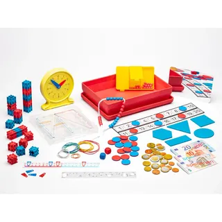 WISSNER® Mathe-Lernbox für die Grundschule mit Übungsaufgaben - Mathe-Set Made in Germany, Ideal für die 1. Klasse & Dyskalkulie inklusive Geobrett, Zahlenbox, Spielgeld, Lernuhr u.v.m.