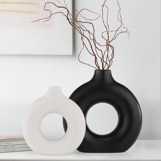 Sawoake Weiße+Schwarze Donut Keramik Vase Satz von 2 für Moderne Home Decor, Runde Matte Vasen für Pampasgras, Neutral Boho Nordic Minimalismus Stil Blumenvasen(Groß Schwarze+klein Weiße)