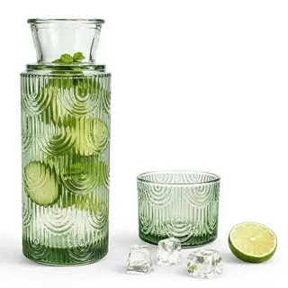 Glaskaraffe mit Deckel - Nachttisch Wasserkaraffe Set, Wasserkaraffe Set mit Becher, Borosilikatglas, Nachttisch Karaffe für Gästezimmer, Badezimmer & Wohnzimmer, 640ml Krug mit 180ml Glas (Grün)