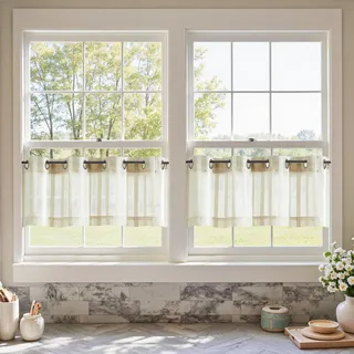 TOPICK Voile Scheibengardinen Bistrogardine für Wohnzimmer modern H 35 x B 130 (cm) 2er Set mit Ösen Transparent Landhaus Streifen Küchenvorhang Gestreift Küchengardinen Paarig Klein Fenster Beige