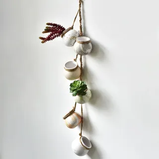 SOUJOY 6 Stück hängende Sukkulenten-Pflanzgefäße, 10cm Mini-Keramik-Wand- oder Deckenmontage-Hängepflanzentopf, hängender Blumentopf mit Juteseil für die Innen-Außendekoration, Hellbeige