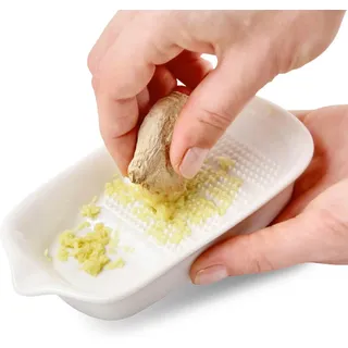 Fackelmann Keramikreibe für Knoblauch, Ingwer & Kurkuma | Scharfe Reibefläche, rutschfeste Unterseite, geruchsneutral und geschmacksneutral, spülmaschinengeeignet, 15,3 x 8,3 cm