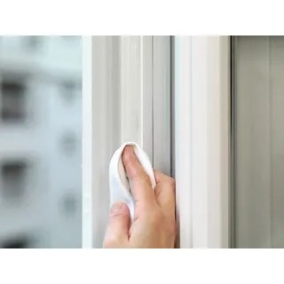 Tesa tesamoll Premium Flexible Fenster-Dichtungsband 0,9 cm x 6,0 m