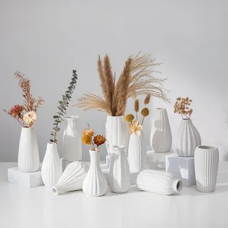 NUPTIO Klein Weiß Keramik Vase: Boho Blumen Vasen für Wohnzimmer Regal Couchtisch Deko - Modern Geripptes Blumenvase für Hochzeit Esstisch Tischdeko 12er Set