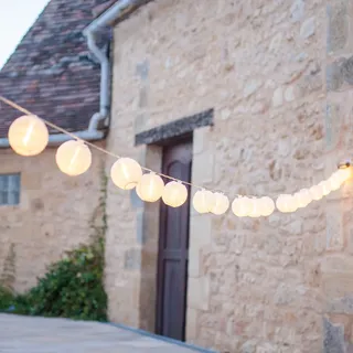 Lights4fun 20er Lampion LED Lichterkette koppelbar warmweiß Innen Außen Sommer Deko Balkon Lampion Ballonlichter Party Netzstecker Garten Girlande Lichterkette Camping [Energieklasse A++]