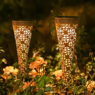 Görvitor Metall Solarleuchten Garten, 2 Stück Solarlampen für Außen Garten Deko, LED Gartenleuchten Solar Warmweiß IP65 Wasserdicht für Balkon Blumenkästen Rasen Weg Weihnachten