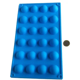 24 Halbkugeln Bällchen Silikonform Backform Schokoladenform Kuchenform Eiswürfelform Pralinenform Cupcake Keks Kuchen Basteln Backen Verzieren Eckige Runde Form von ROYAL HOUSEWARE